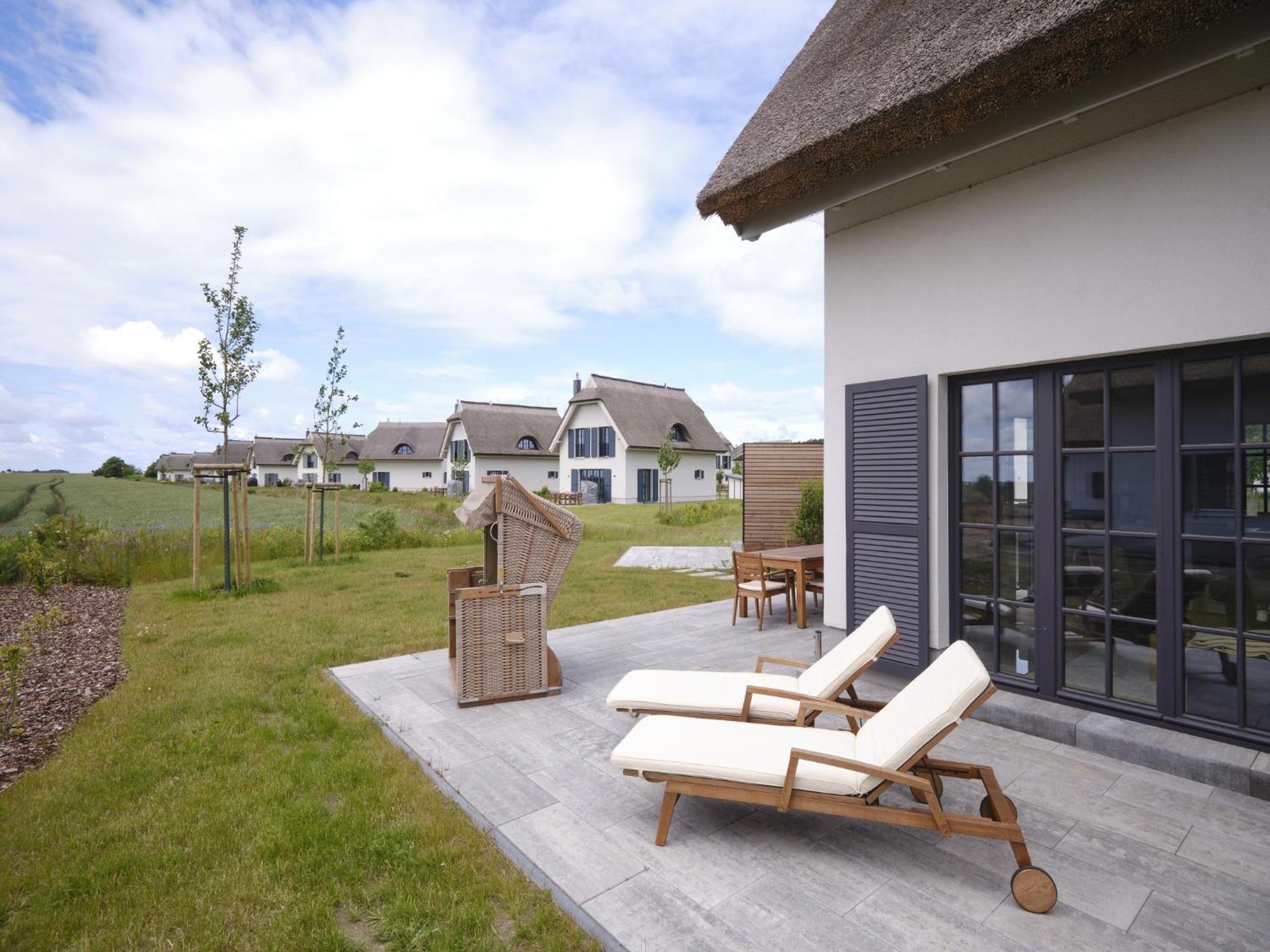 Reetland Am Meer - Luxusplus Reetdachvilla Mit 4 Schlafzimmern, Aussensauna, Loungebereich Und Kamin G07 ดรันส์เคอ ภายนอก รูปภาพ